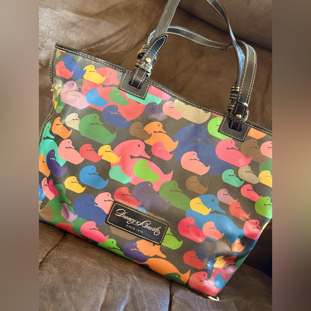 Dooney & Bourke Colorful Duck Pattern Tote
USED FROM EVERYDAY WEAR!